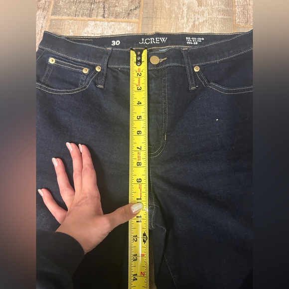 J. Crew Classic Mid-Rise Slim Jean 03' Resin Wash Dark Denim Sz. 30 NEW
$148 - Picture 8 of 10